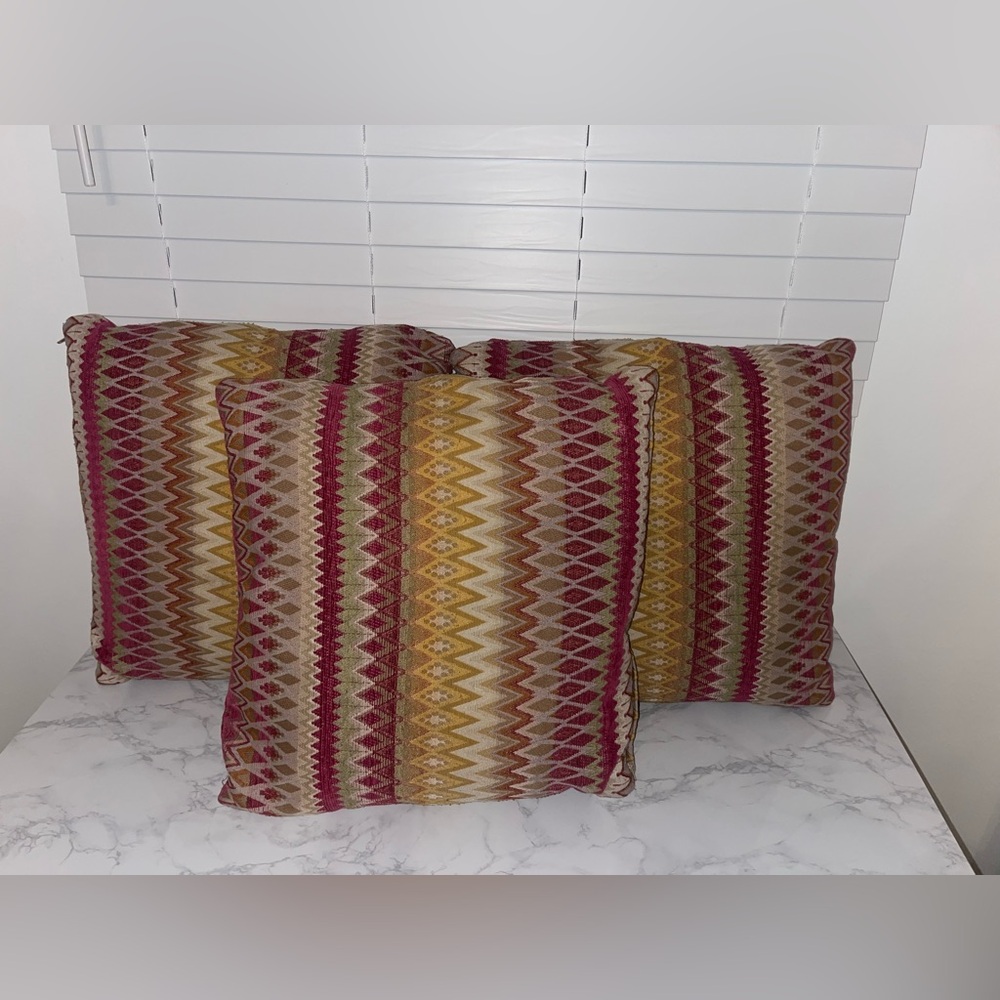 Six Piece Lot: Three Pillow Inserts & Three Pillowcases (18" x 18")